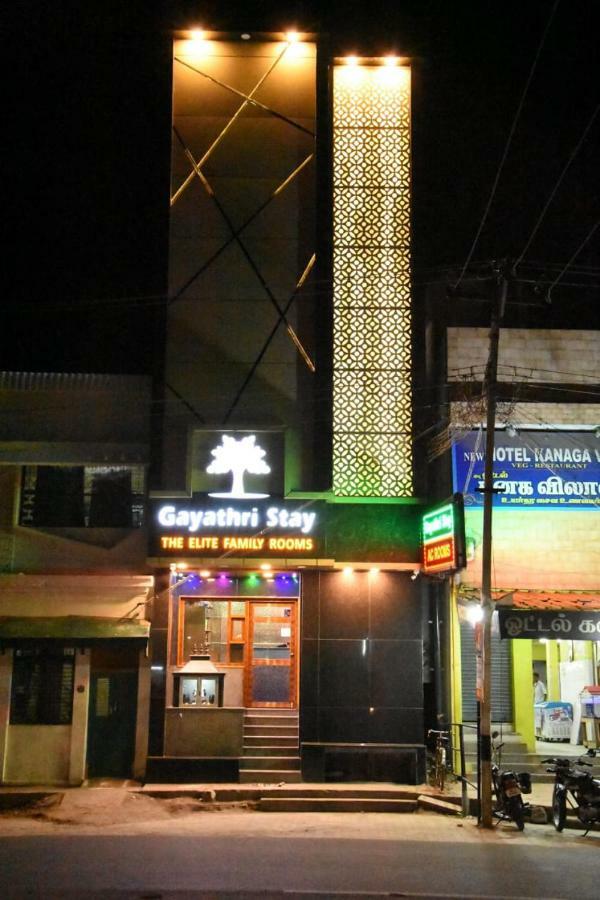 Gayathri Stay Kanchipuram Exterior photo